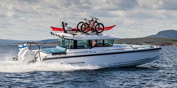 Axopar 37 XC Cross Cabin