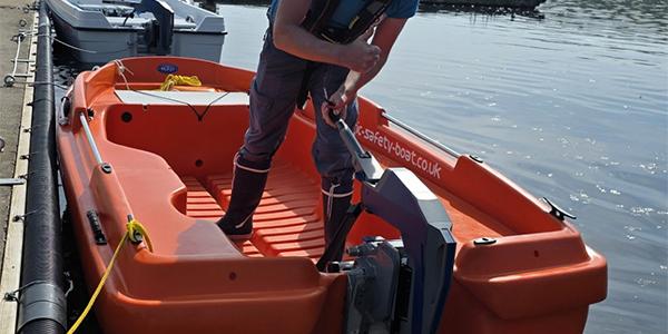 Electric Outboard supporting RYA Midlands Region E-boat Trial