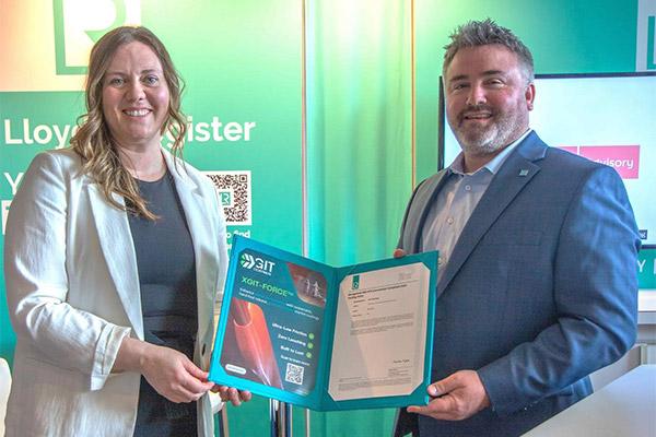 Maggie Kennedy & Chris Pfisterer