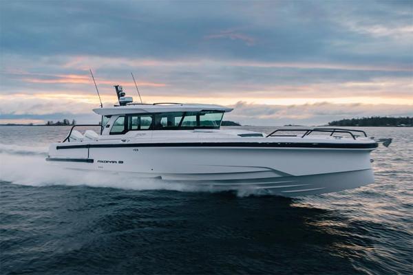 Axopar 38 XC Cross Cabin